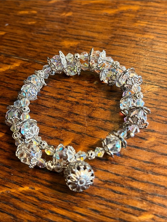 The Unbranded Brand Jewelry - Iridescent Crystal Stretch Bracelet - Silver Toned